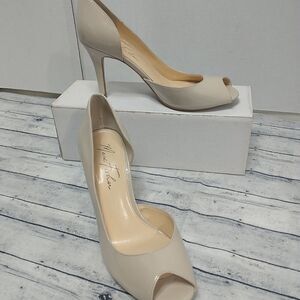 Marc Fisher D'Orsay Woman's SZ 7M Heels Nude Patent Leather Peep Toe Joey .